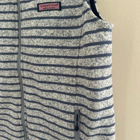 Vineyard Vines Women’s Fleece Striped Zip Vest - Picture 4 of 4
